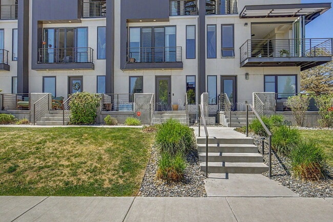 Photo - 1753 Julian St