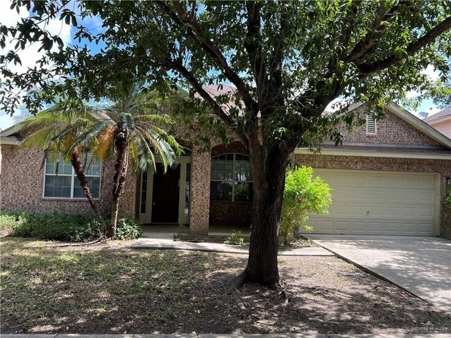 27 San Sebastian St
