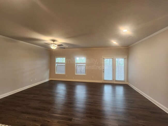 Photo - 5268 Pinnacle Walk