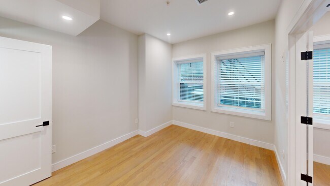 216 Tremont St Unit 2