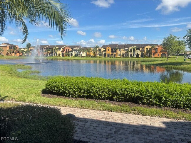 Photo - 11908 Izarra Way Unit 7003