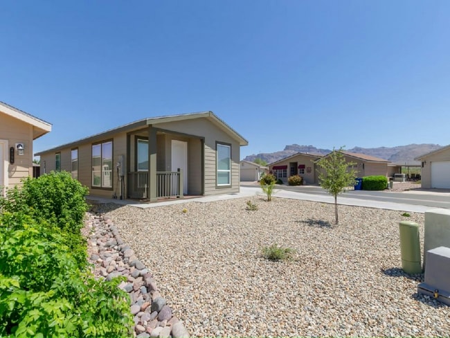 Photo - 3301 S Goldfield Rd