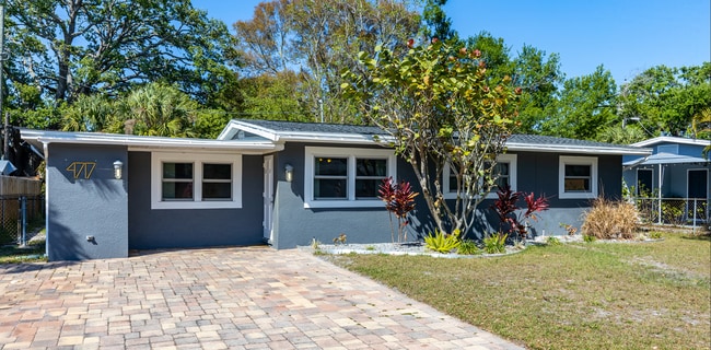 Leila Ave - Leila Ave House