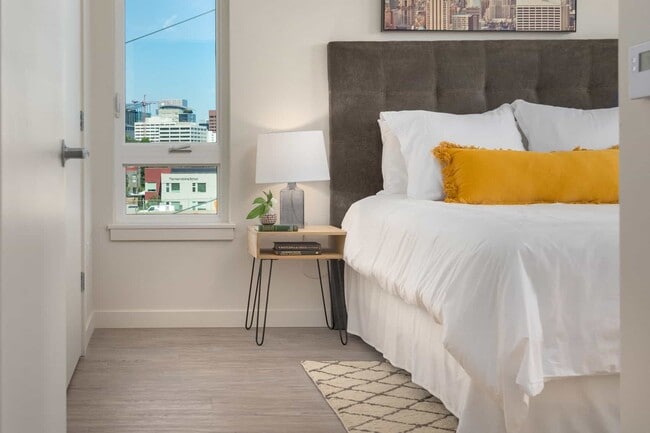 Acqua Apartments - Student Affordable