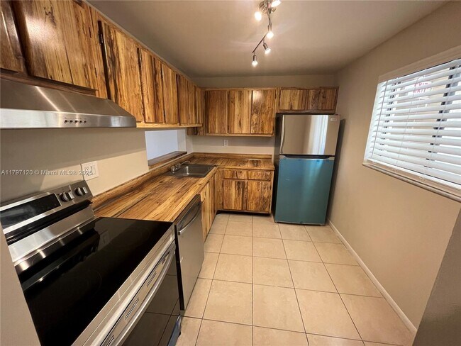 Photo - 8005 SW 107th Ave Condo Unit 213