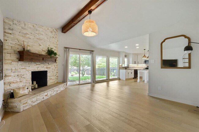 Photo - 1602 Thornridge Rd