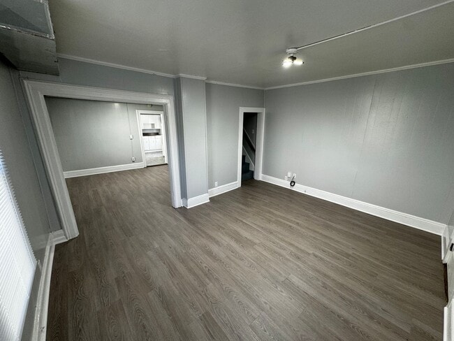 Photo - 2 bedroom house with garage!