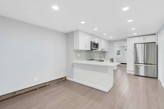 Photo - 826 Grand St Unit 1