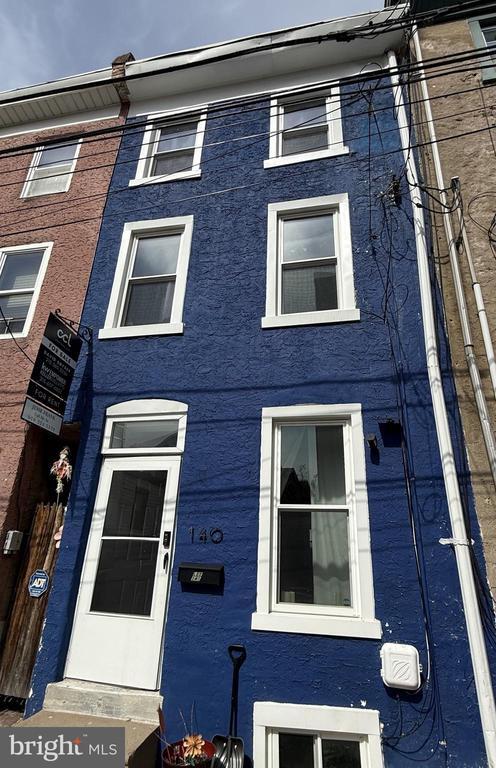 Photo - 140 Wendover St