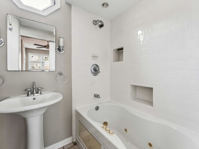 Photo - 3503 Maple Ct