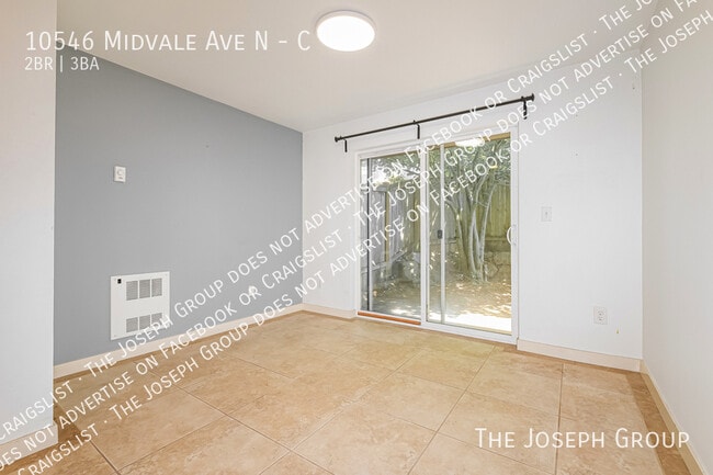 Photo - 10546 Midvale Ave N