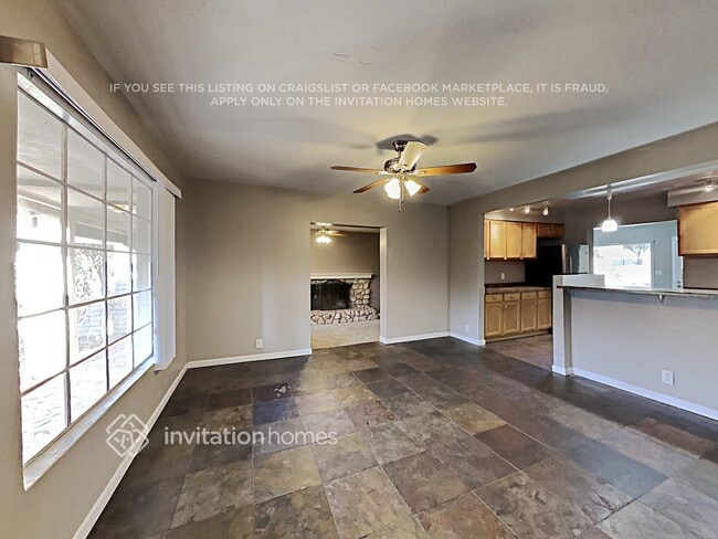 Photo - 2532 E Clarendon Ave