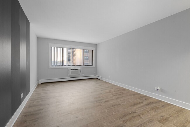 Photo - 6021 N Winthrop Ave