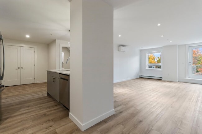 Photo - 145 Dickey Boul