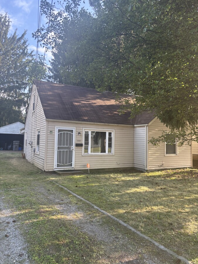 Photo - 1539 Wakefield Ave Casa