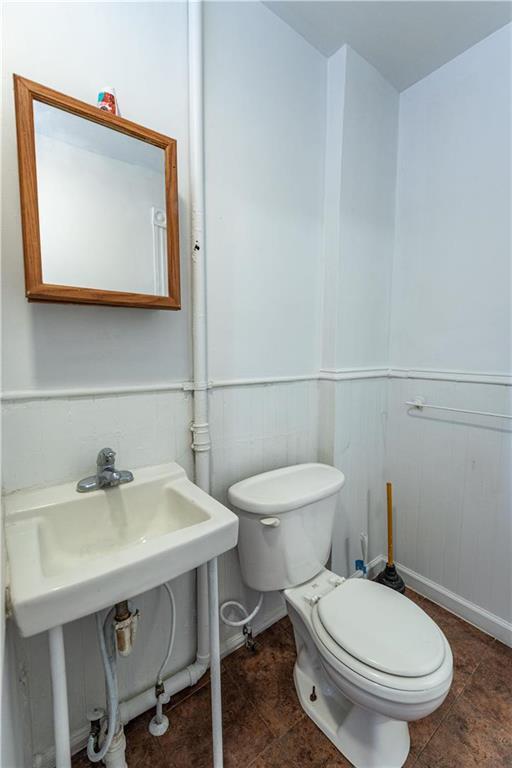 Building Photo - 931 Chew St Unit 2