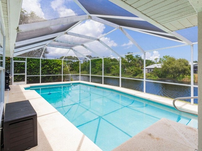 Photo - 1123 Hollow Oak Ct House