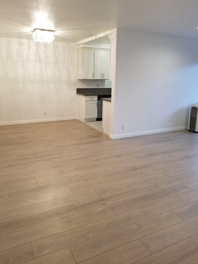 Photo - 1132 S Oakhurst Dr Unit 8