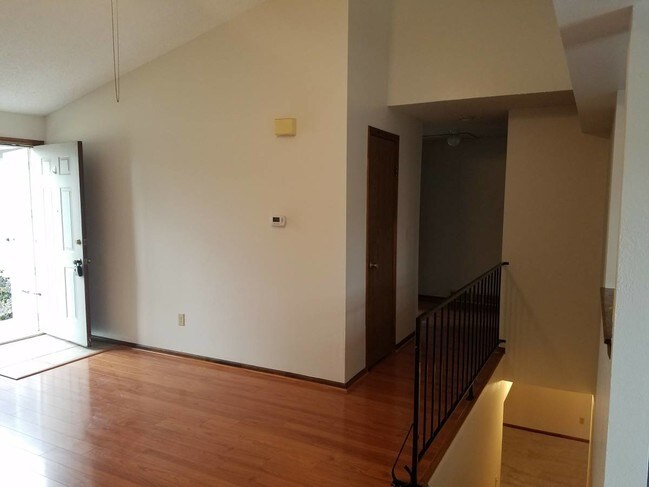 Photo - 3200 Sharps St