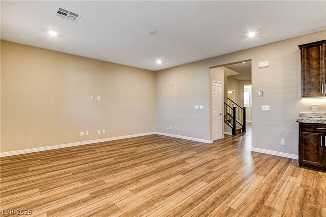 Photo - 888 Haven Oaks Pl