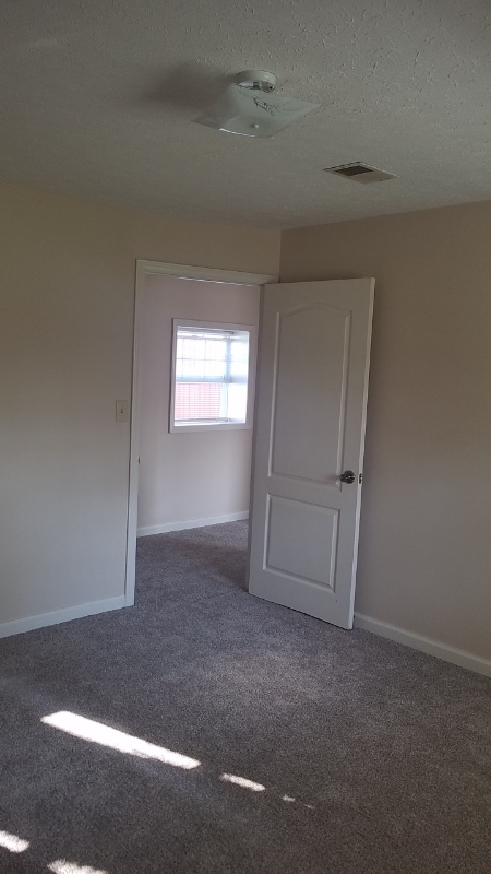 Photo - 7057 St John Rd