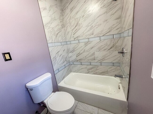 Photo - 354 N Main St