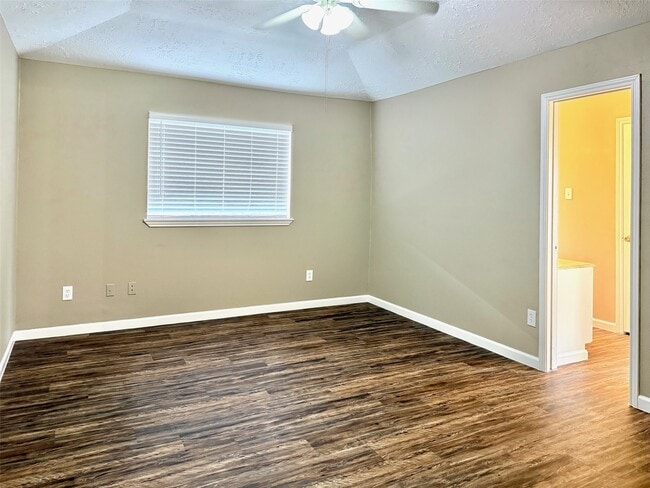 Photo - 2435 Summer Spring Dr