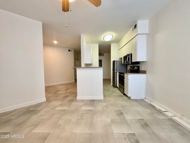 Photo - 1701 E Colter St Unit 110