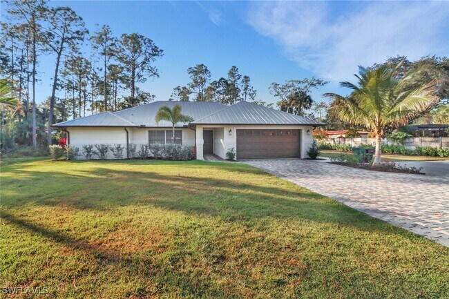 Building Photo - 4630 1st Ave SW