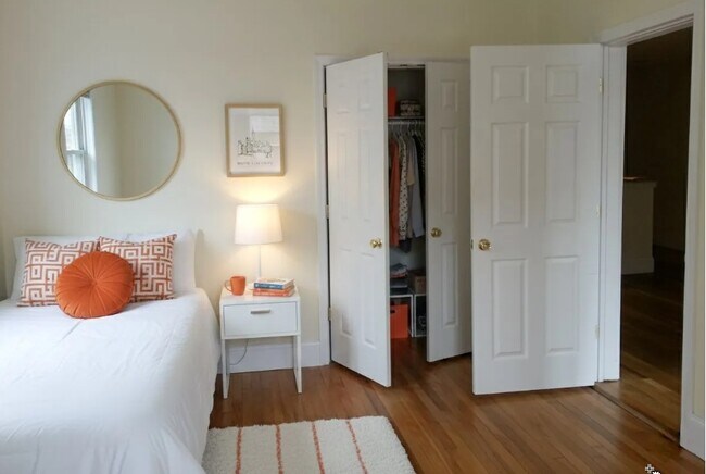 Photo - 62 Egmont St Unit 4