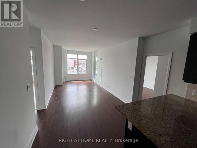 Photo - 12 Woodstream Blvd Unité 206