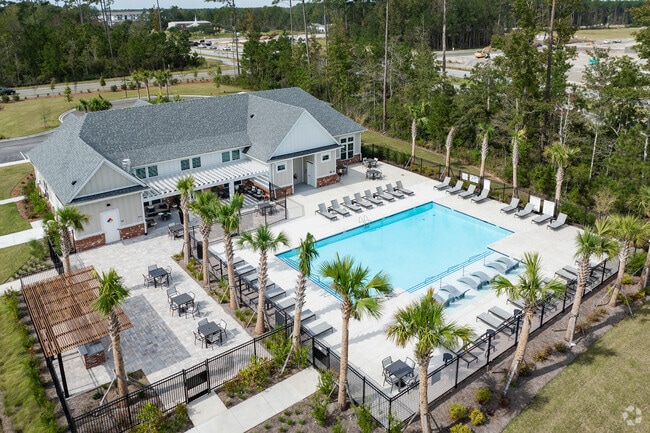 Building Photo - Emblem Cane Bay North Rental