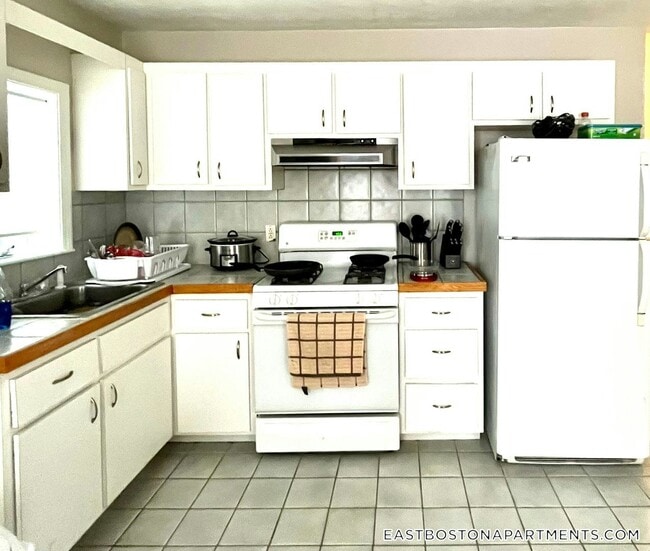 Photo - 236 Princeton St Apartment Unit 1