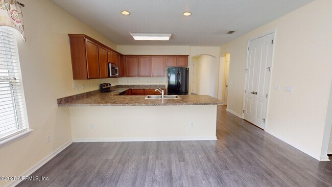 Photo - 15707 Lexington Park Blvd