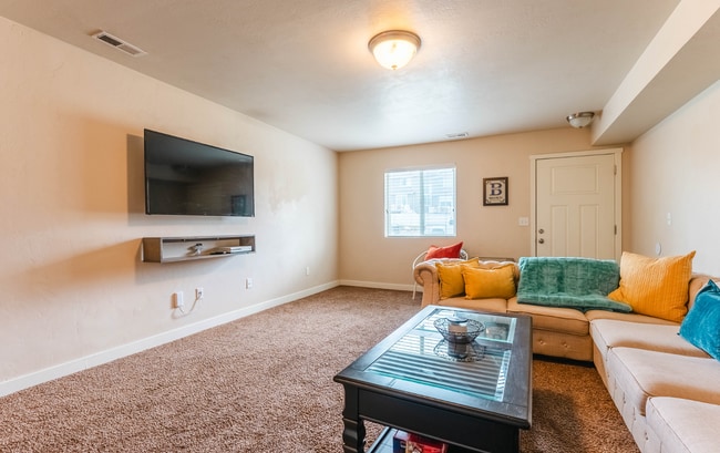 Photo - 14414 S Ferndale Way