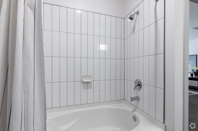 1BR, 1BA - 816SF
