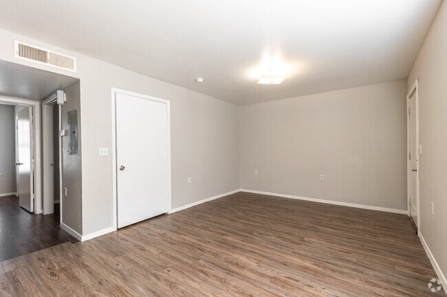 2BR, 1BA - 750SF - Liviing Room
