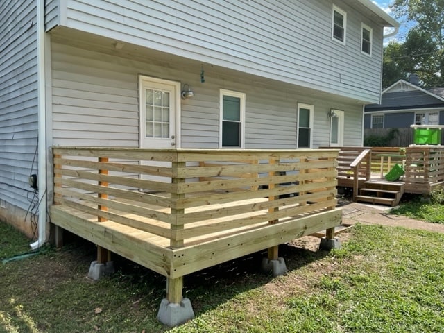 large back deck - 308 Atlanta Ave SE