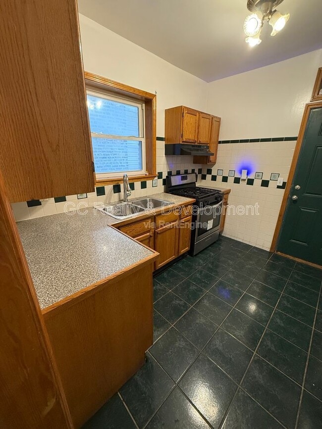 Photo - 6124 S Whipple St Unidad 1