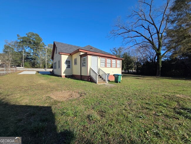 Photo - 41 W Main St