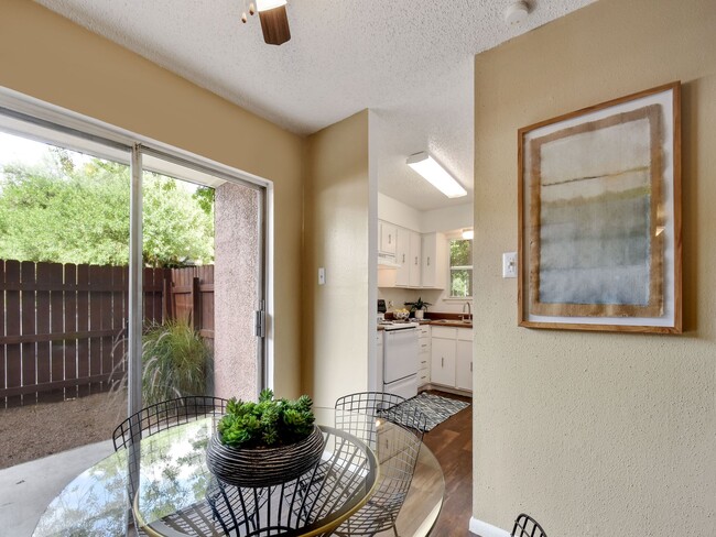 Photo - Hunter's Glen Apartments