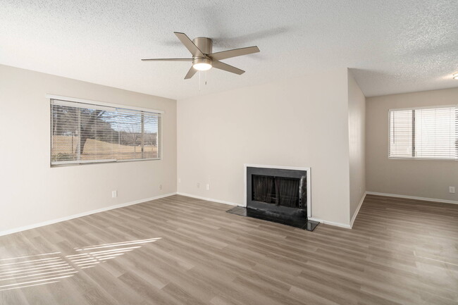 Spur Canyon Apartments