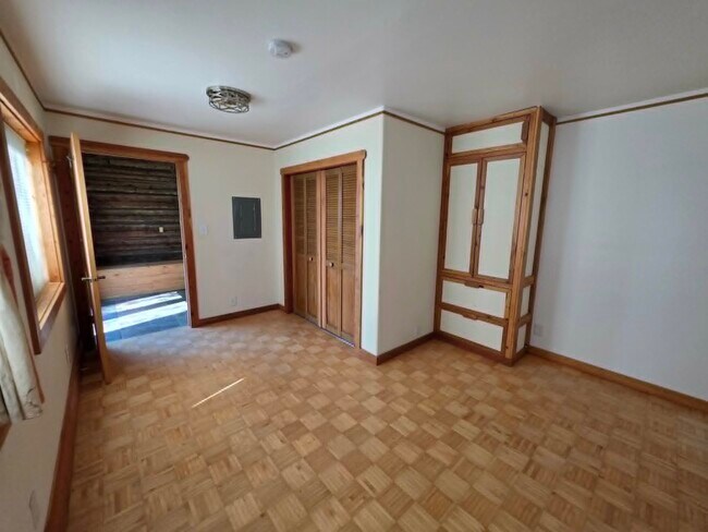 2025B Lotze Crk Rd