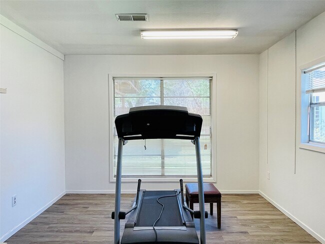 Photo - 507 Shenandoah Dr