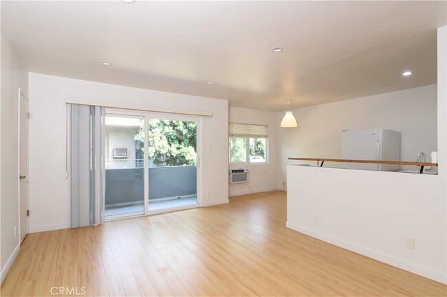 Photo - 11921 Goshen Ave Unit 6