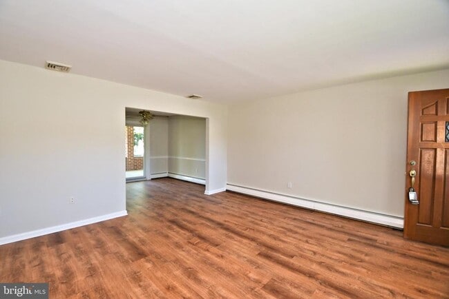 Photo - 436 Anthony Rd