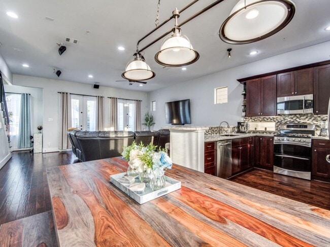 Photo - 1509 Holly St