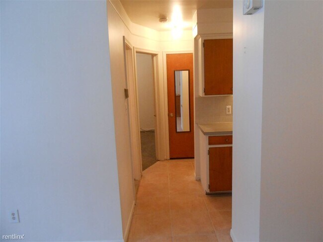 Photo - 1 br, 1 bath 4plex - 732 W Lincoln Ave 734...
