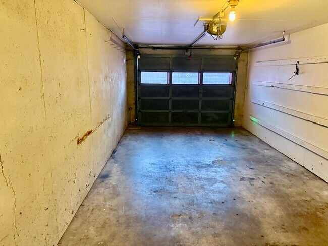 Photo - #175-SE Washington/SE 42nd Unit 4136