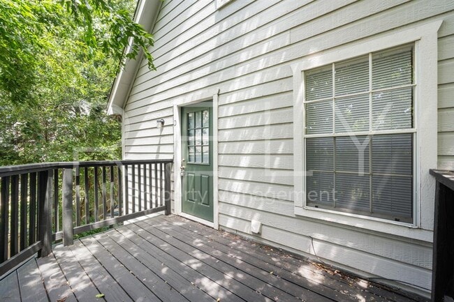 Photo - 2908 Whisper Oaks Ln